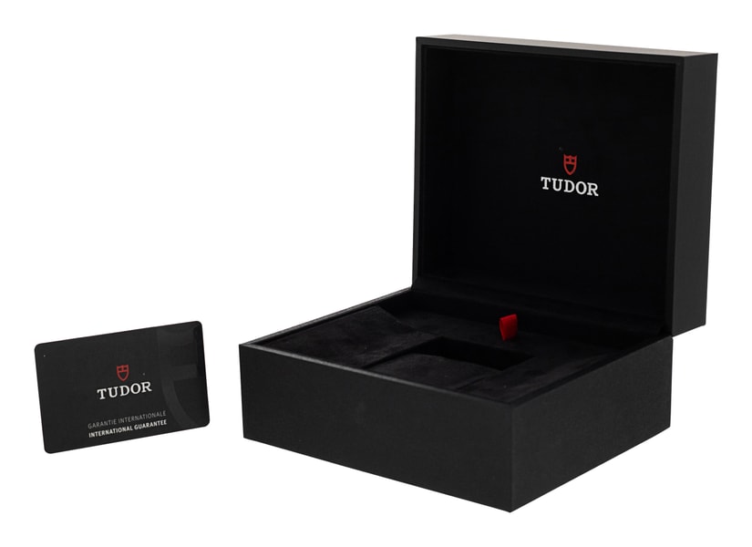 Tudor Black Bay Pro M79470-0001